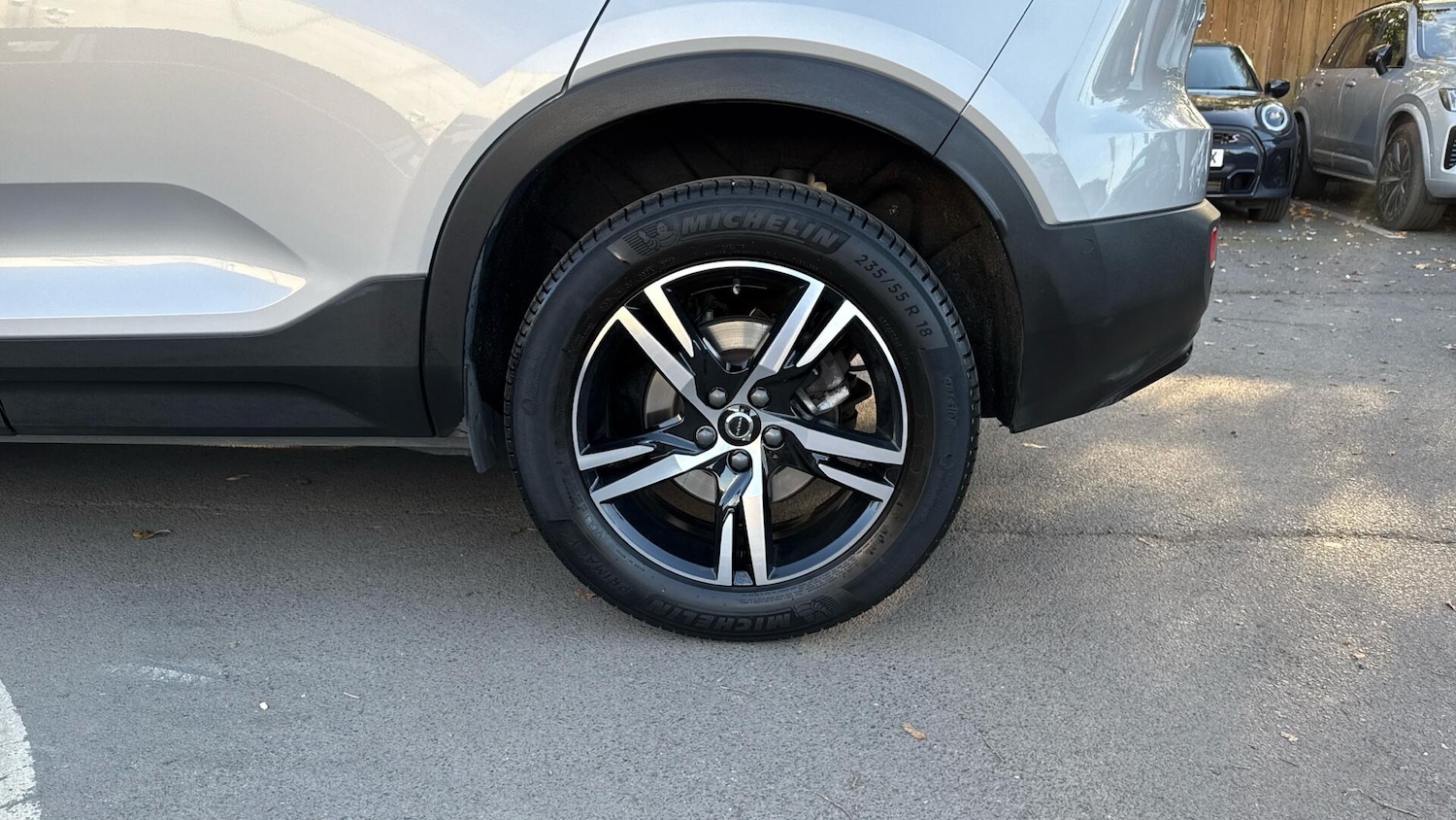 Used Volvo XC40 2023 for sale - 76499339: Photo 36