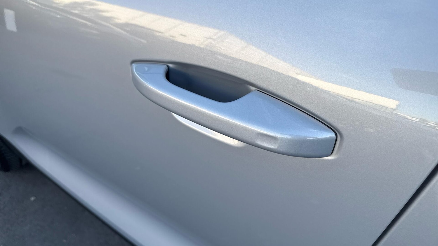 Used Volvo XC40 2023 for sale - 76499339: Photo 37