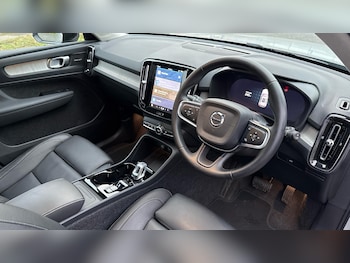 Used Volvo XC40 2024 for sale - 76337664: Photo