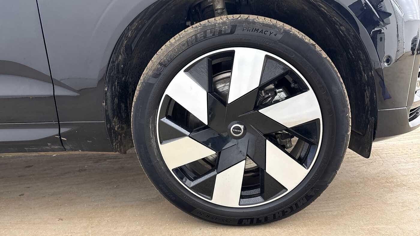 Used Volvo XC60 2025 for sale - 78058873: Photo 4