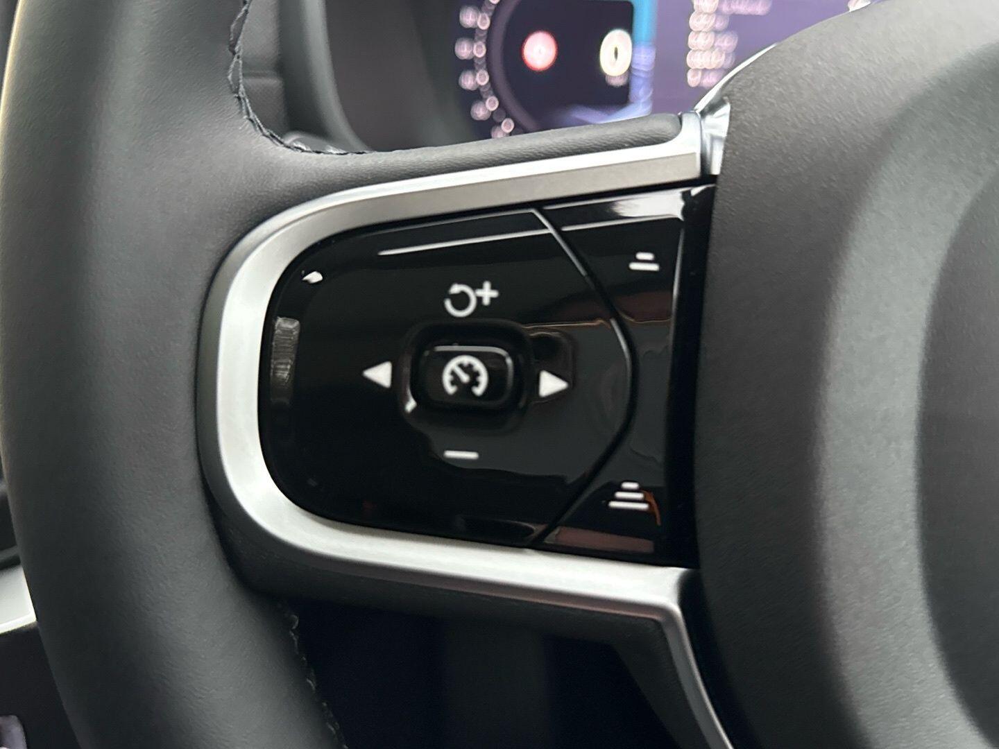 Used Volvo XC90 2025 for sale - 77049982: Photo 11