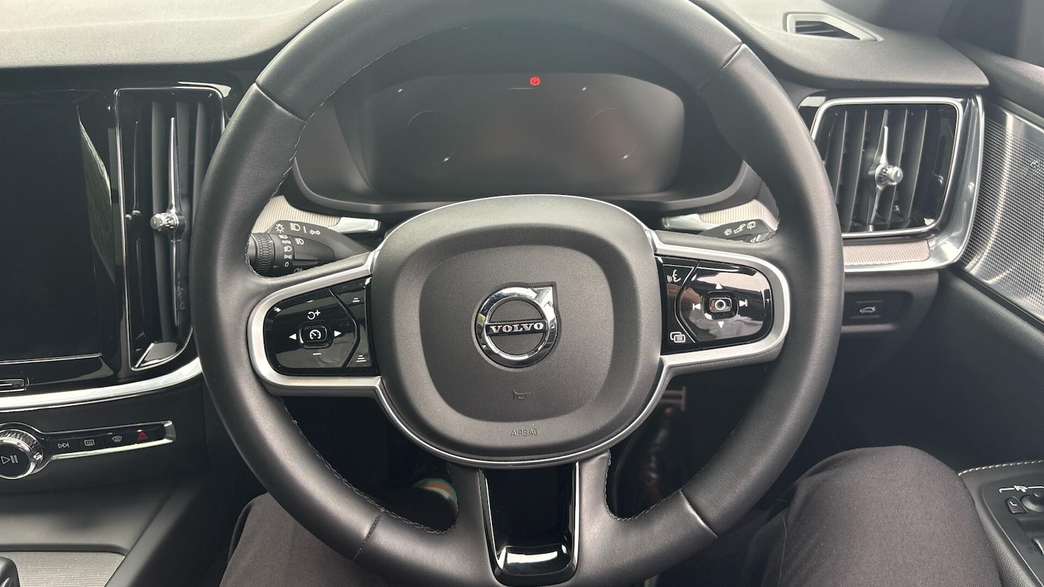 Used Volvo V60 2022 for sale - 76151170: Photo 10