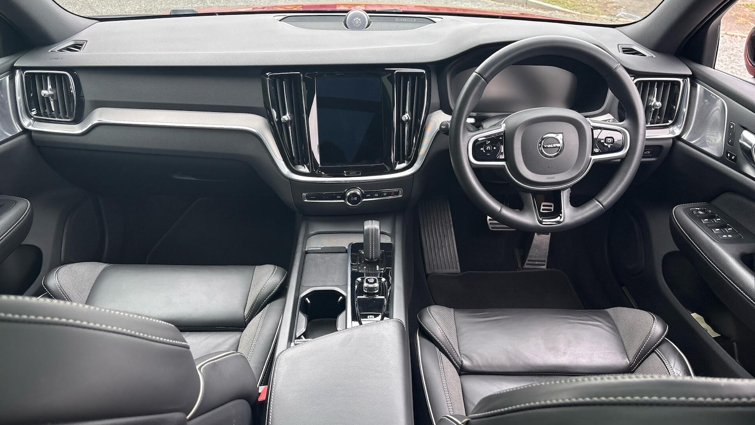 Used Volvo V60 2022 for sale - 76151170: Photo 5