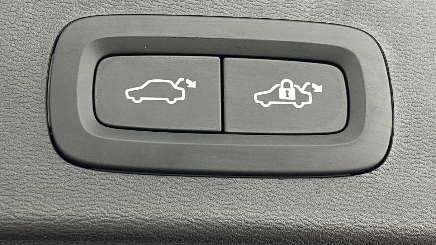 Used Volvo XC40 2024 for sale - 76336676: Photo 19