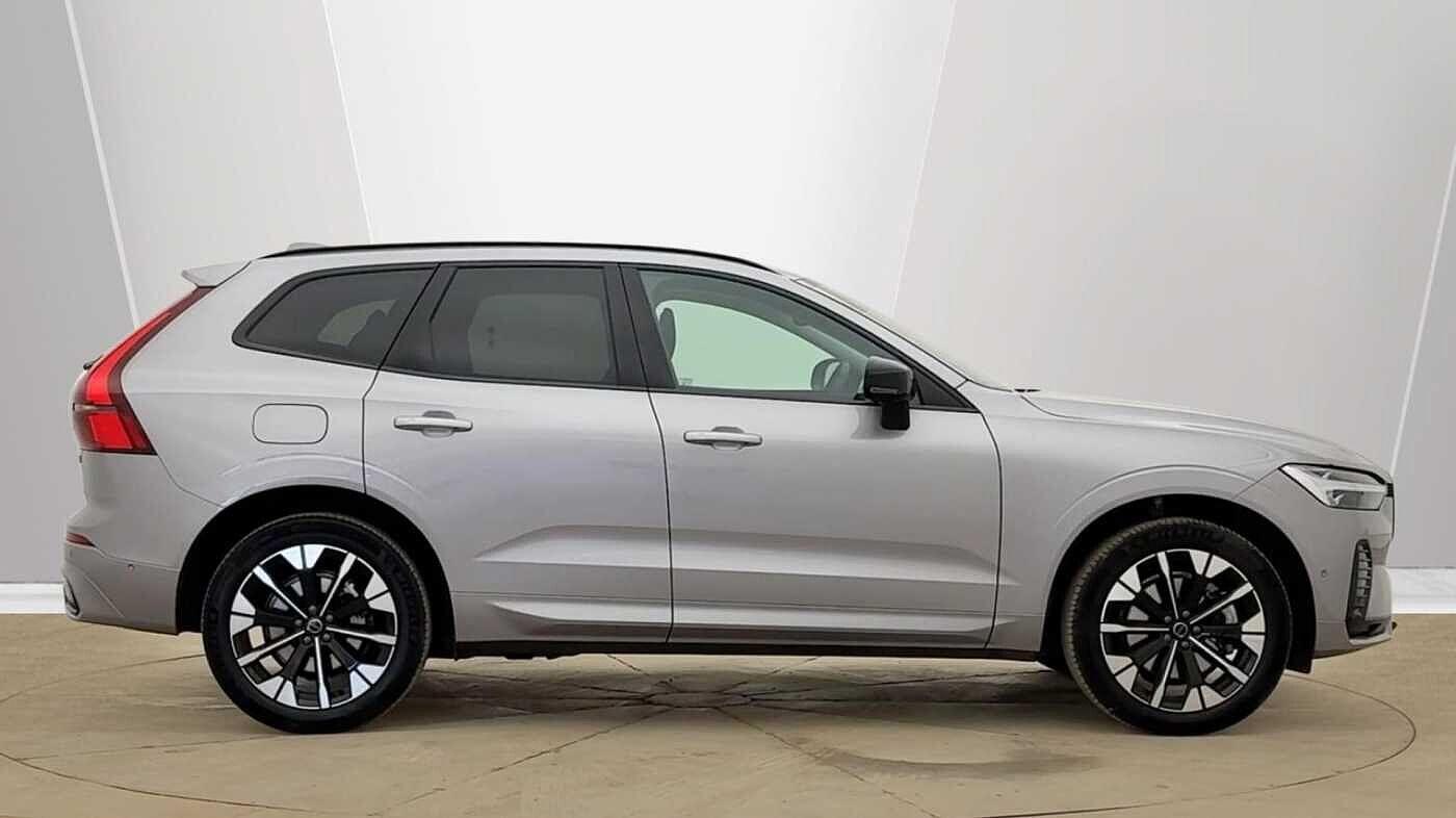 Used Volvo XC60 2025 for sale - 78058478: Photo 2