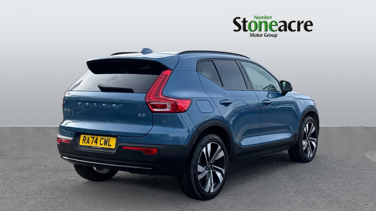 Used Volvo XC40 2025 for sale - 77538304: Photo 2