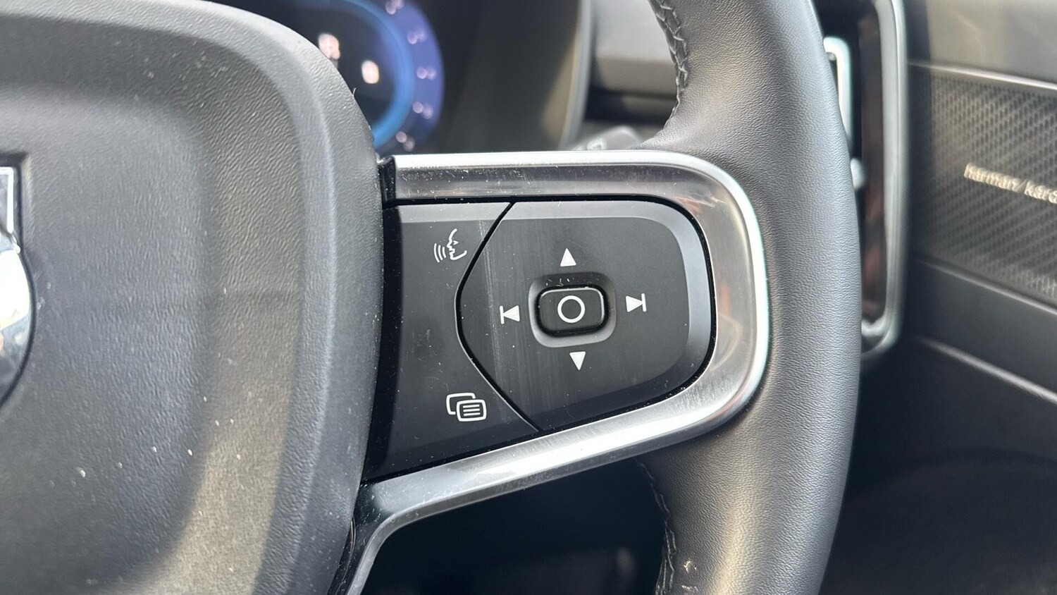 Used Volvo XC40 2025 for sale - 77538304: Photo 20