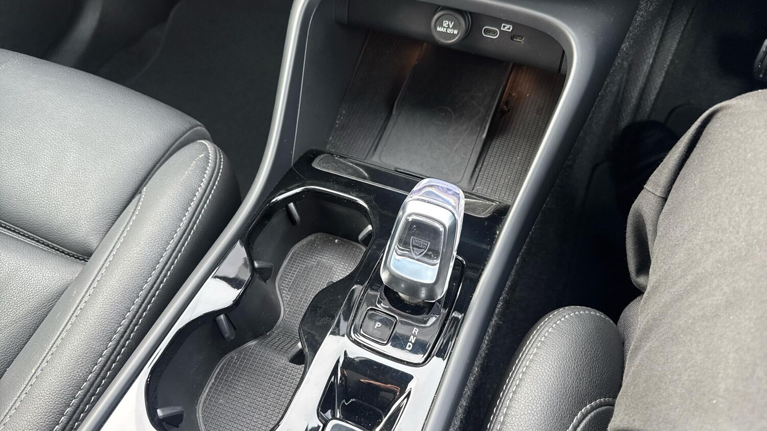 Used Volvo XC40 2025 for sale - 77538304: Photo 24