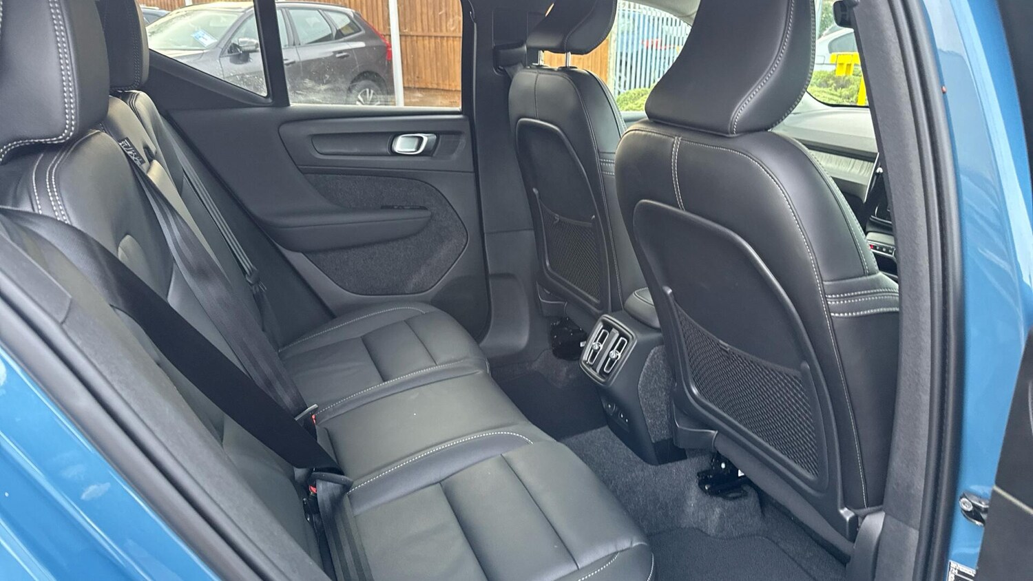 Used Volvo XC40 2025 for sale - 77538304: Photo 31