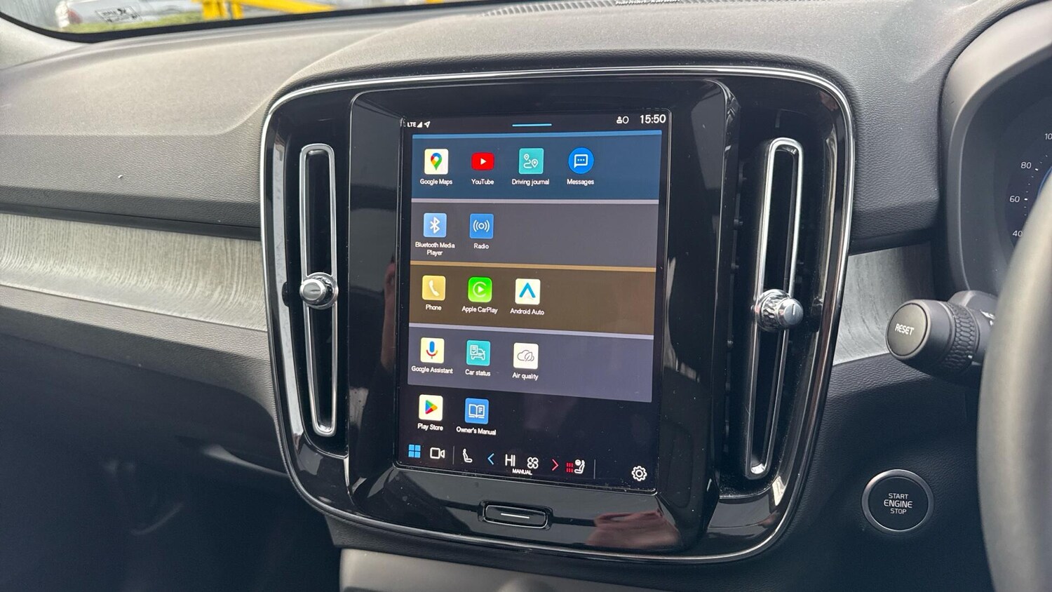 Used Volvo XC40 2025 for sale - 77970727: Photo 12