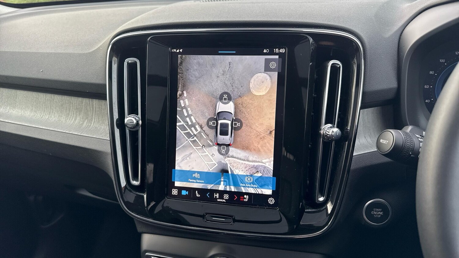 Used Volvo XC40 2025 for sale - 77970727: Photo 17