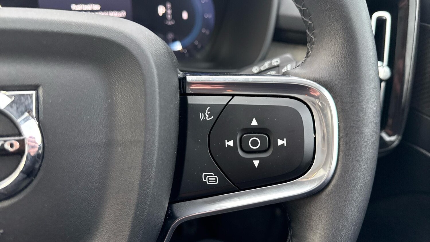 Used Volvo XC40 2025 for sale - 77970727: Photo 20