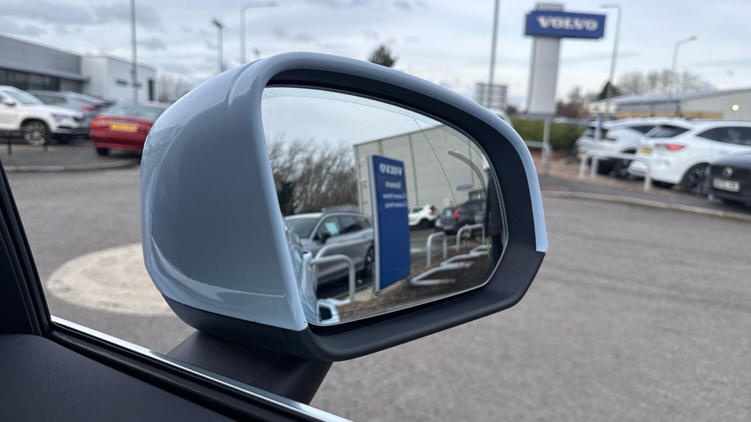 Used Volvo XC40 2025 for sale - 77970727: Photo 29