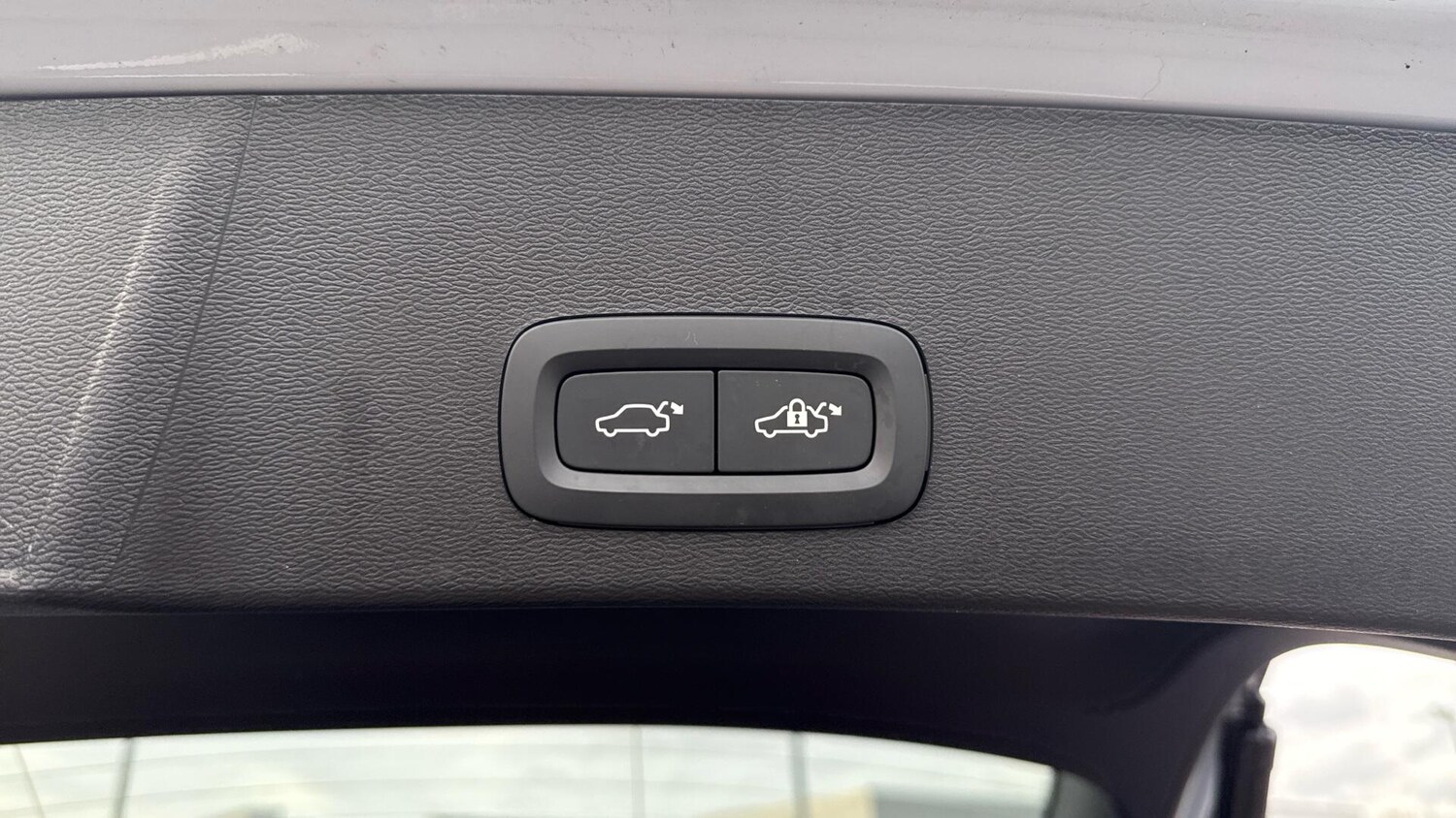 Used Volvo XC40 2025 for sale - 77970727: Photo 31