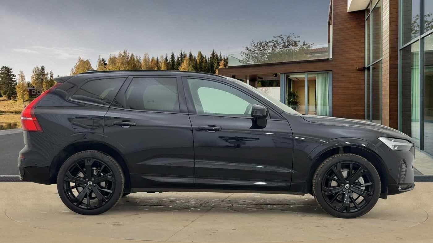 Used Volvo XC60 2025 for sale - 76512855: Photo 2