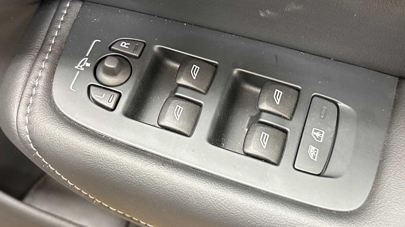 Used Volvo XC60 2025 for sale - 76780594: Photo 25