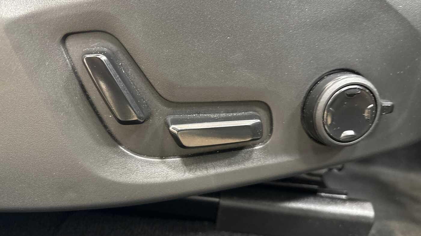 Used Volvo XC60 2025 for sale - 76780594: Photo 28