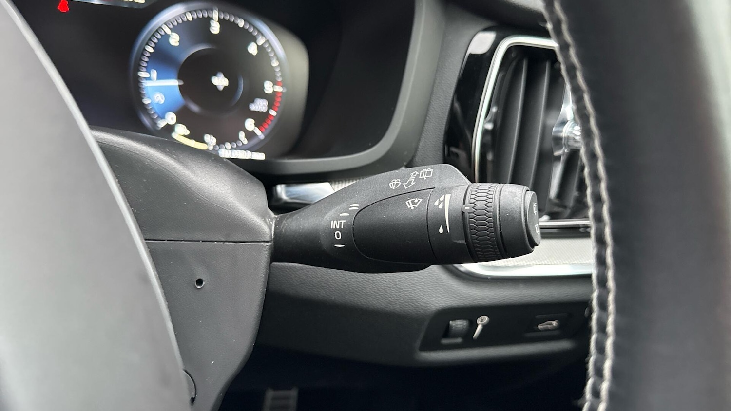 Used Volvo V60 2019 for sale - 76456952: Photo 21