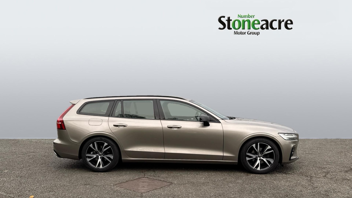 Used Volvo V60 2019 for sale - 76456952: Photo 3