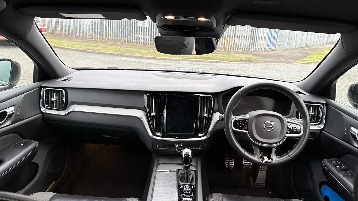 Used Volvo V60 2019 for sale - 76456952: Photo 5