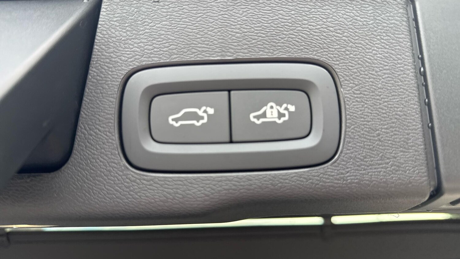 Used Volvo XC60 2025 for sale - 76247001: Photo 31