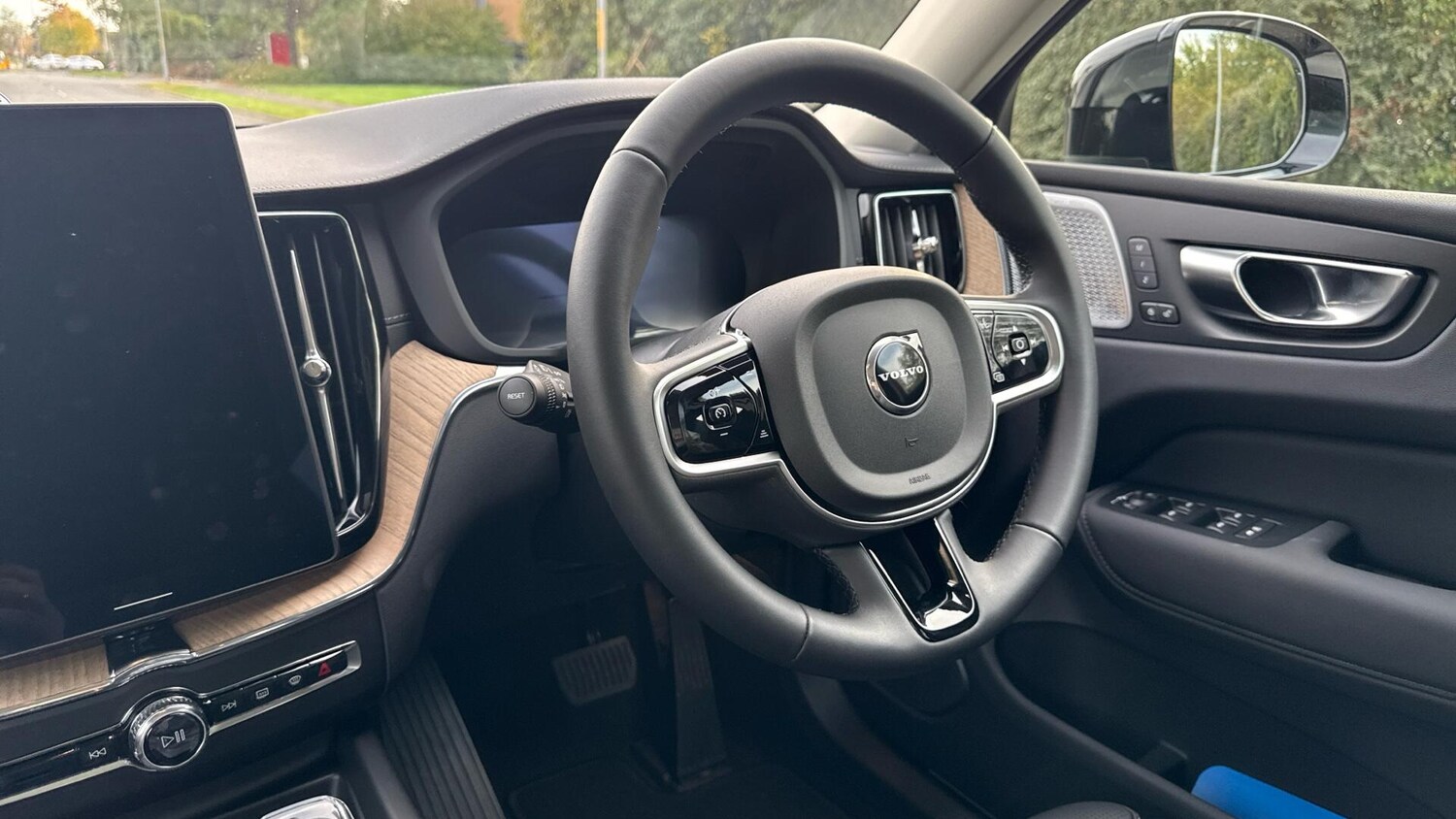 Used Volvo XC60 2025 for sale - 76247001: Photo 33