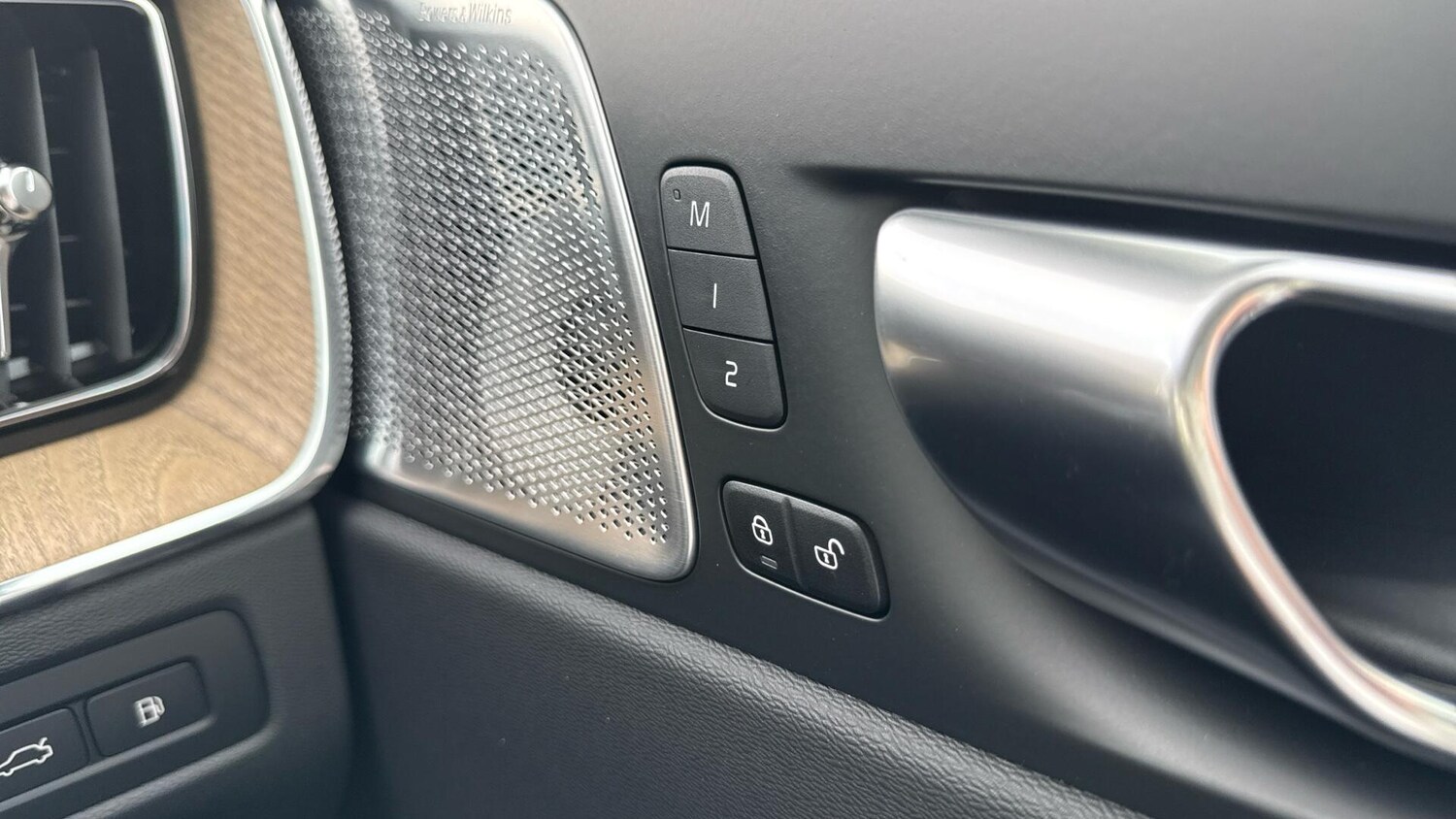 Used Volvo XC60 2025 for sale - 76247001: Photo 37