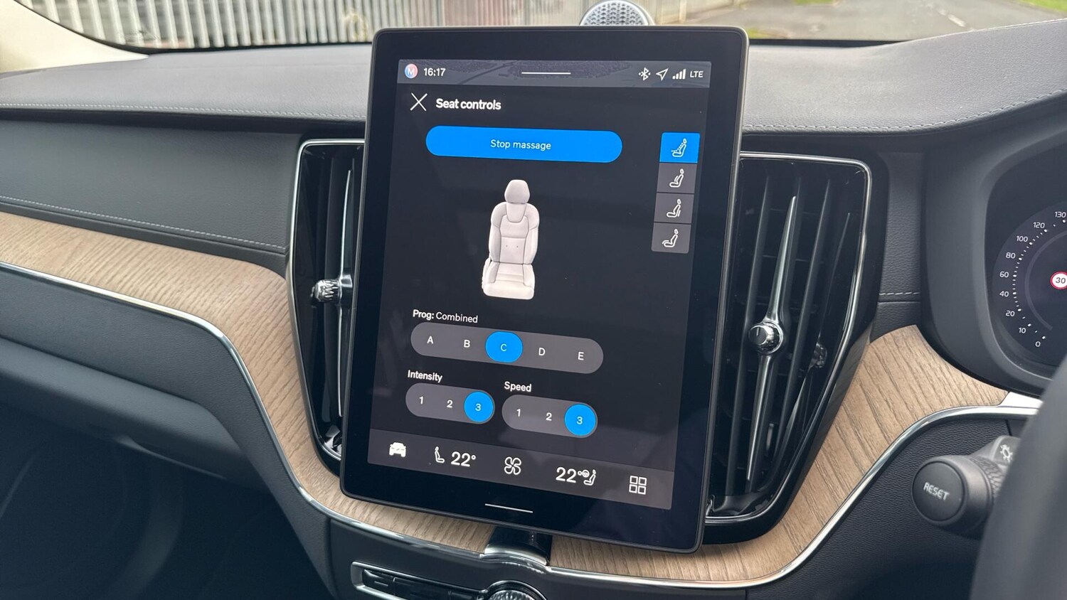 Used Volvo XC60 2025 for sale - 76247001: Photo 39