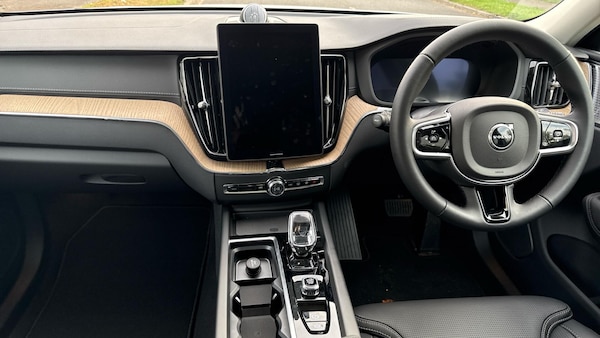 Used Volvo XC60 2025 for sale - 76247001: Photo 5