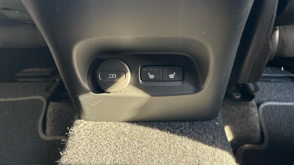 Used Volvo XC40 2024 for sale - 76247491: Photo 22
