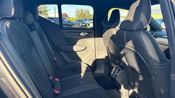 Used Volvo XC40 2024 for sale - 76247491: Photo 6