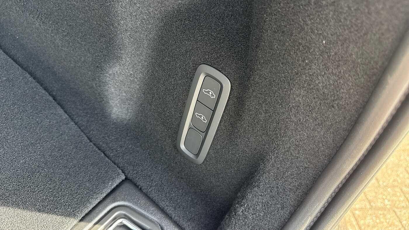 Used Volvo XC60 for sale - 78170556: Photo 32