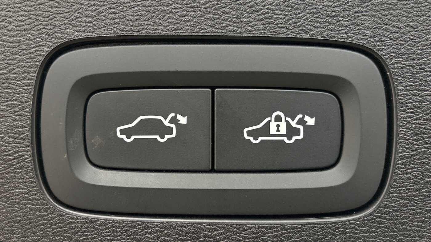 Used Volvo V60 2025 for sale - 78007313: Photo 19