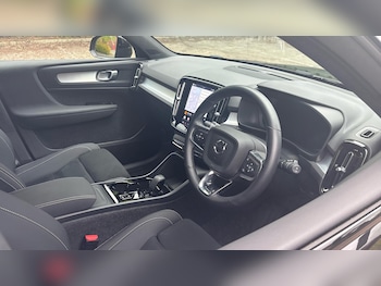Used Volvo XC40 2025 for sale - 78661700: Photo