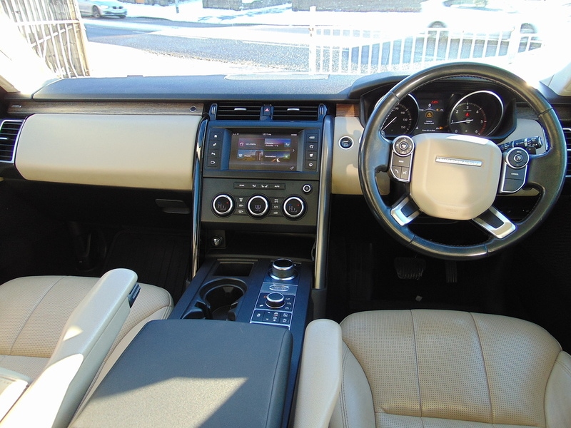 Used Land Rover Discovery 2017 for sale - 77288610: Photo 9