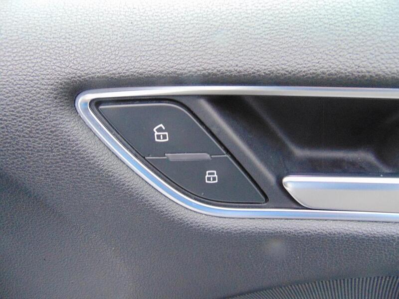 Used Audi A3 2018 for sale - 77465229: Photo 15