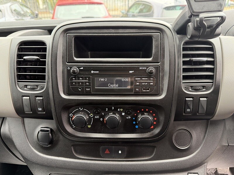 Used Renault Trafic 2017 for sale - 77042377: Photo 15