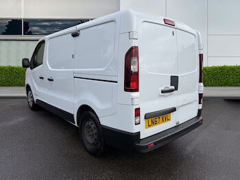 Used Renault Trafic 2017 for sale - 77042377: Photo