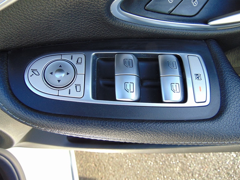 Used Mercedes-Benz C Class 2017 for sale - 77077868: Photo 25