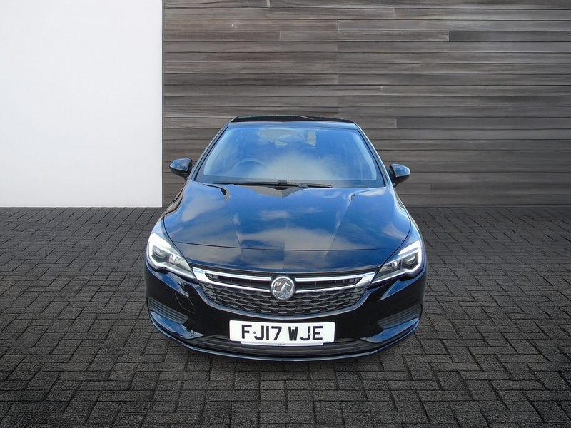 Used Vauxhall Astra 2017 for sale - 77046252: Photo 2