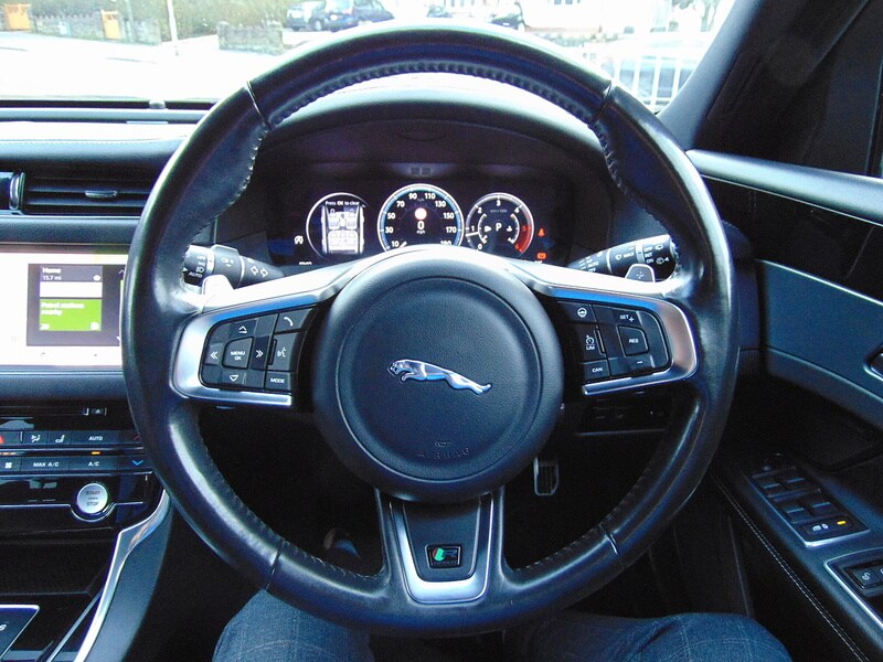 Used Jaguar XF 2017 for sale - 77042443: Photo 38