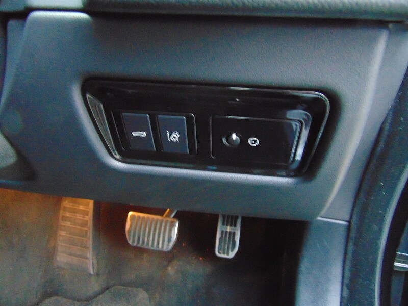 Used Jaguar XF 2017 for sale - 77042443: Photo 41