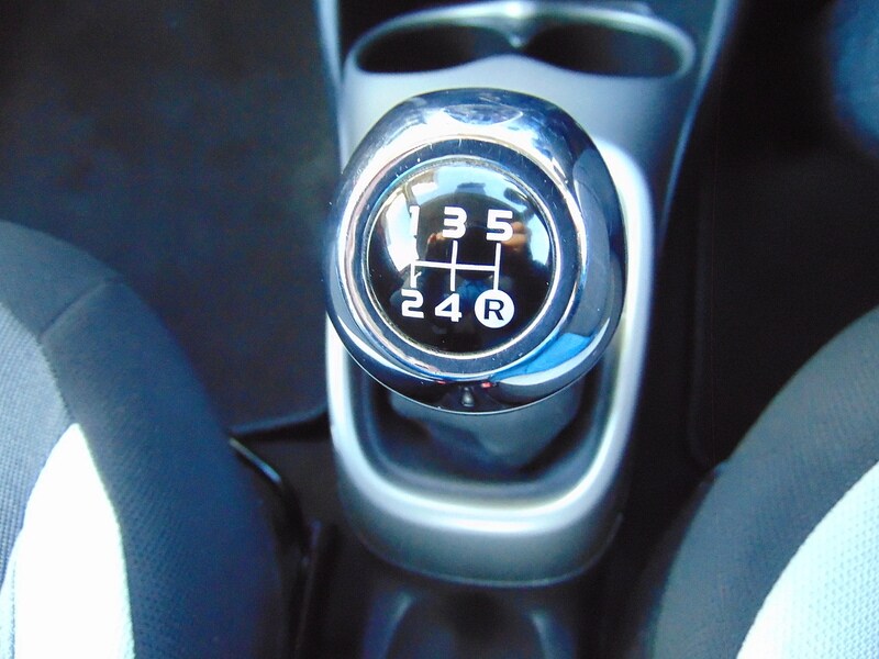 Used Toyota AYGO 2017 for sale - 77042392: Photo 28