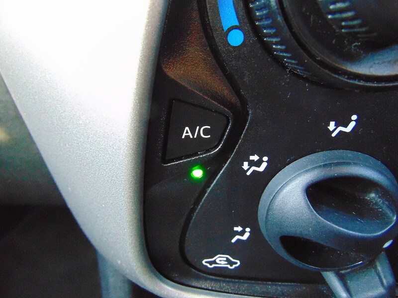 Used Toyota AYGO 2017 for sale - 77042392: Photo 30