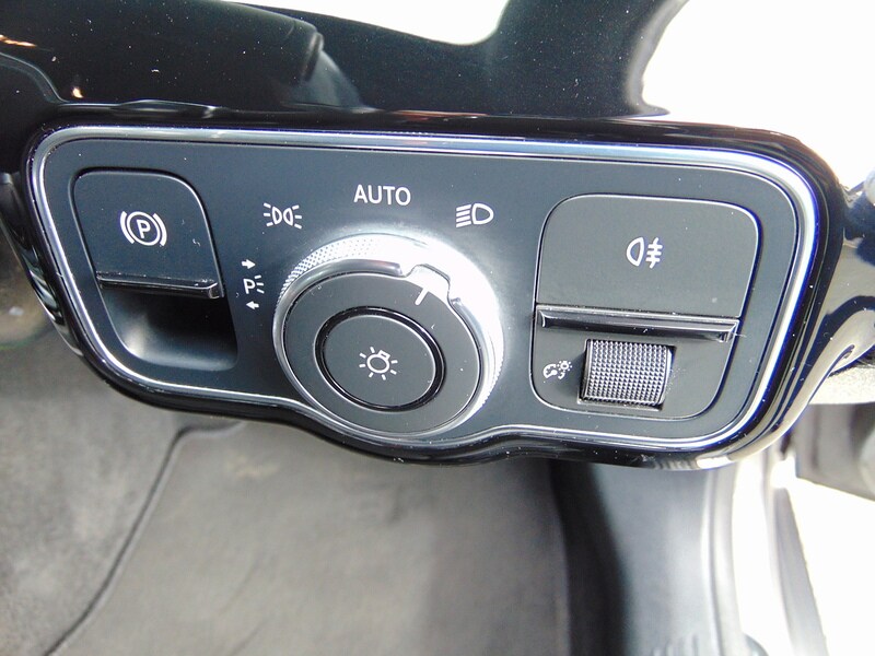 Used Mercedes-Benz A-Class 2018 for sale - 77042362: Photo 21