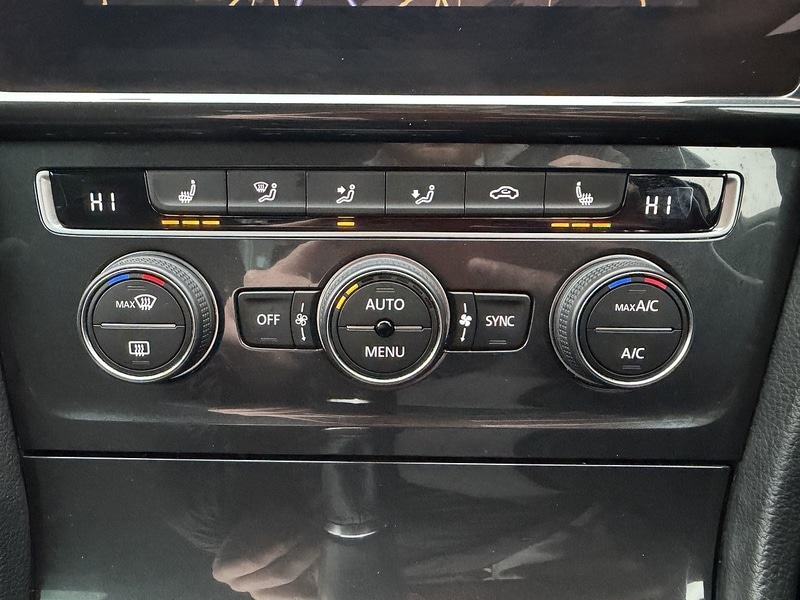 Used Volkswagen Golf 2019 for sale - 77038587: Photo 23