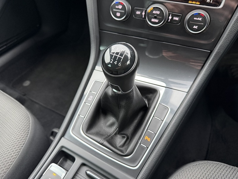 Used Volkswagen Golf 2019 for sale - 77038587: Photo 25