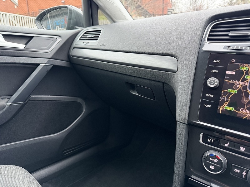 Used Volkswagen Golf 2019 for sale - 77038587: Photo 26