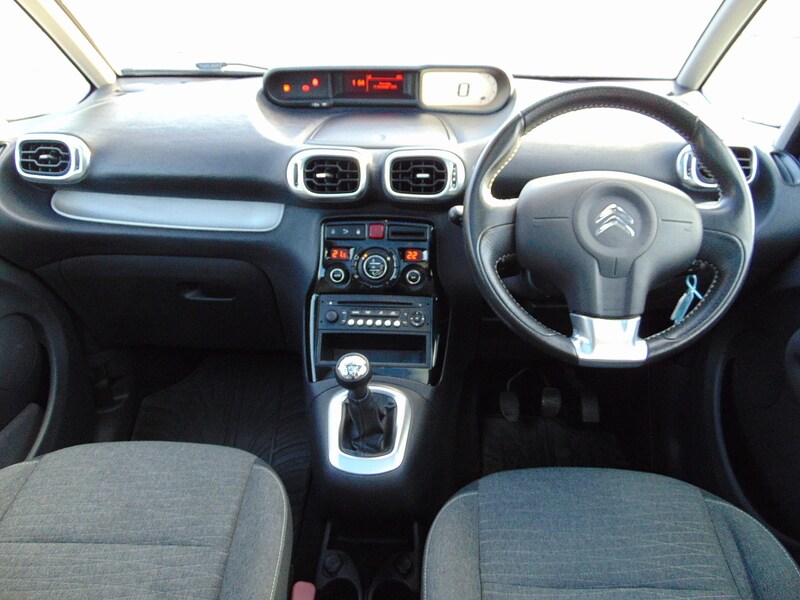 Used Citroen C3 Picasso 2016 for sale - 77042383: Photo 10