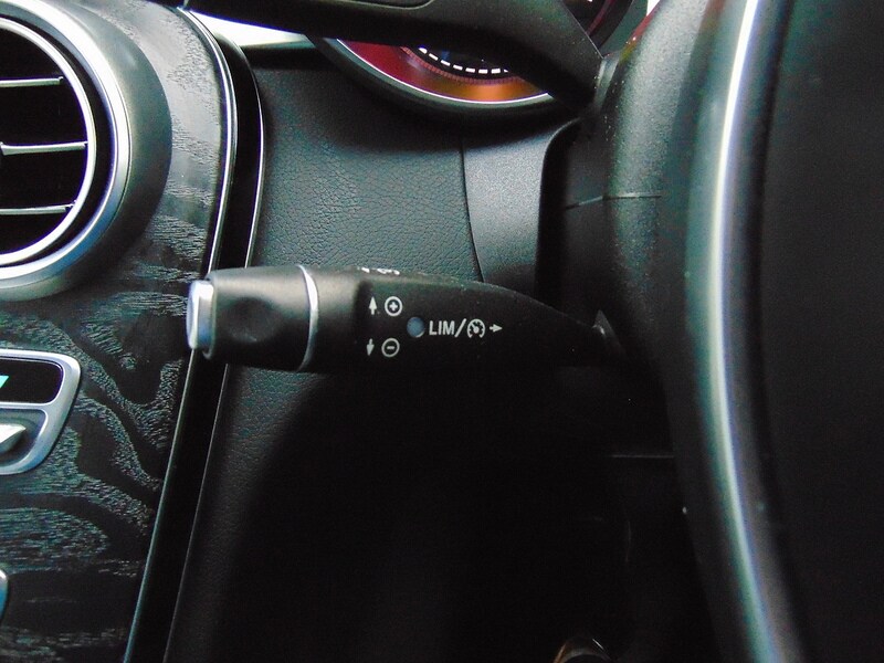 Used Mercedes-Benz C Class 2018 for sale - 77042421: Photo 32